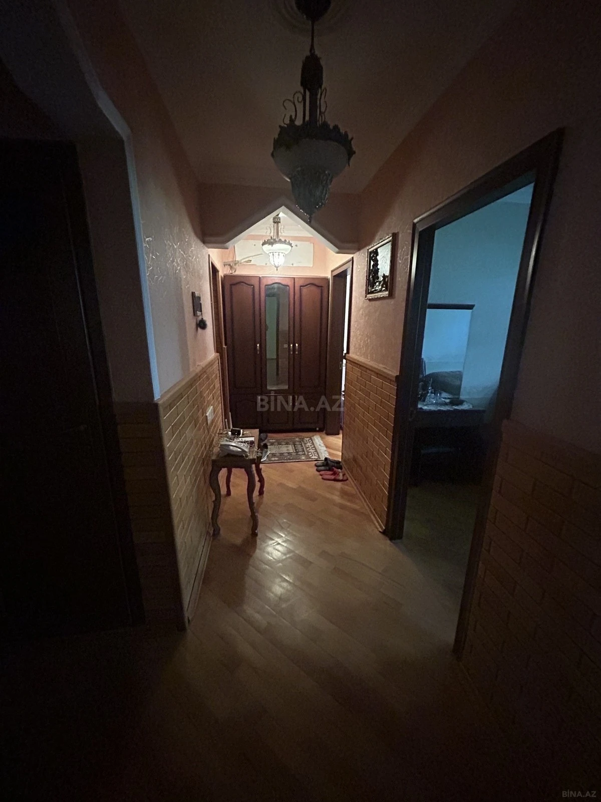 Satılır 4 otaqlı mənzil 100 m²