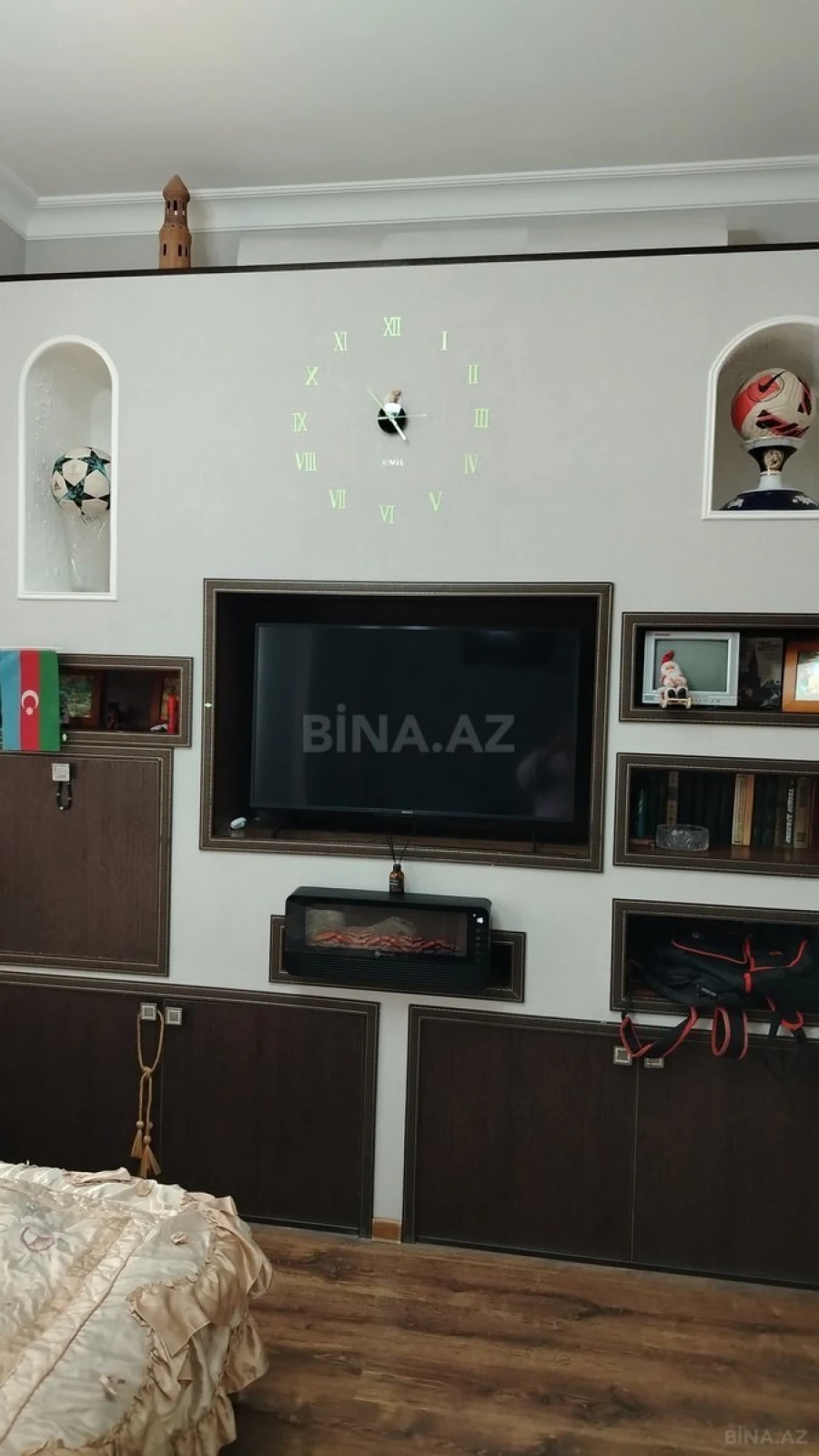 Satılır 7 otaqlı həyət evi 350 m²