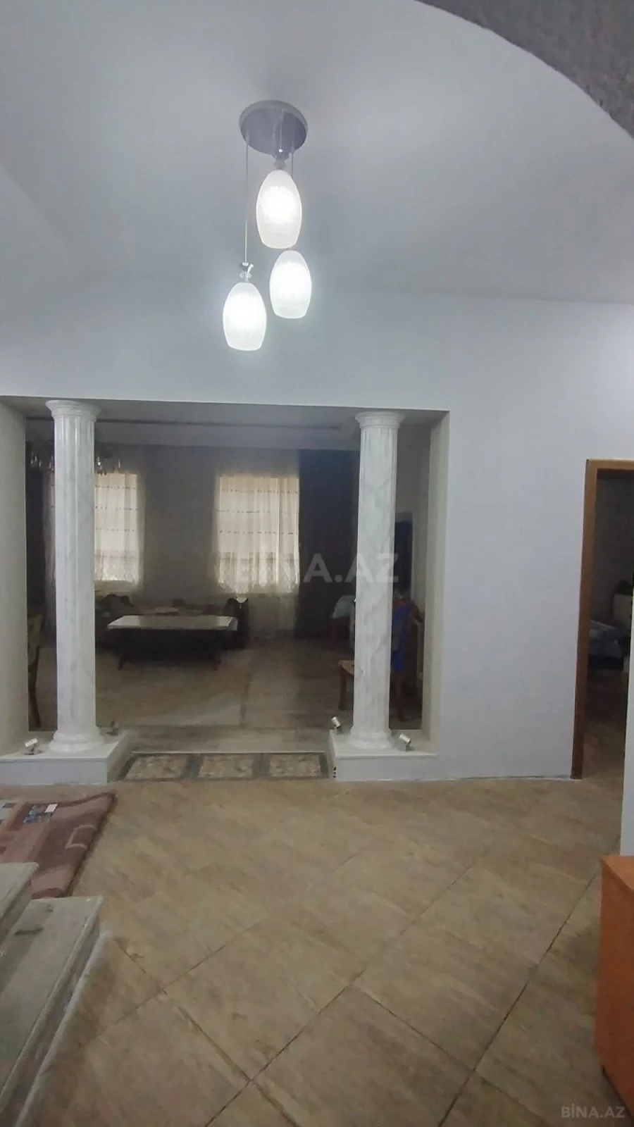 Satılır 7 otaqlı həyət evi 350 m²
