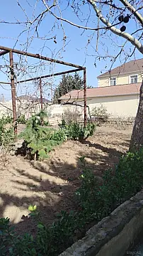 Satılır 7 otaqlı həyət evi 350 m²