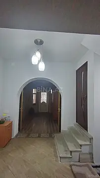 Satılır 7 otaqlı həyət evi 350 m²