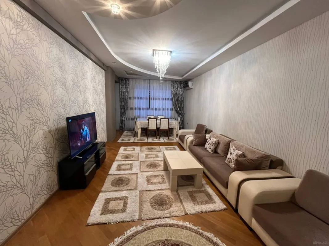 Kirayə verilir 4 otaqlı mənzil 150 m²
