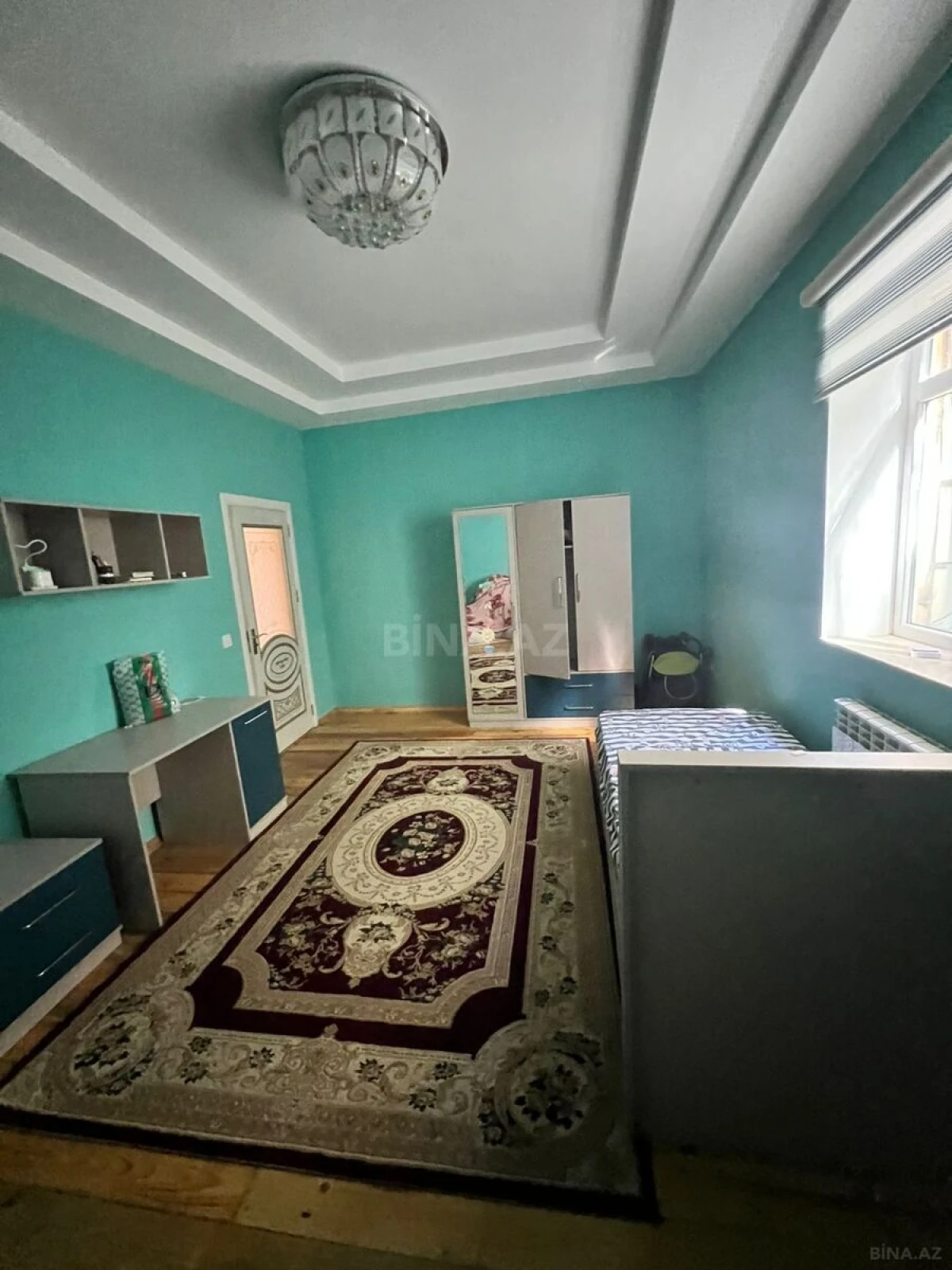 Satılır 7 otaqlı həyət evi 300 m²