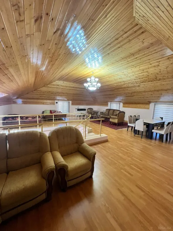 Satılır 7 otaqlı həyət evi 300 m²