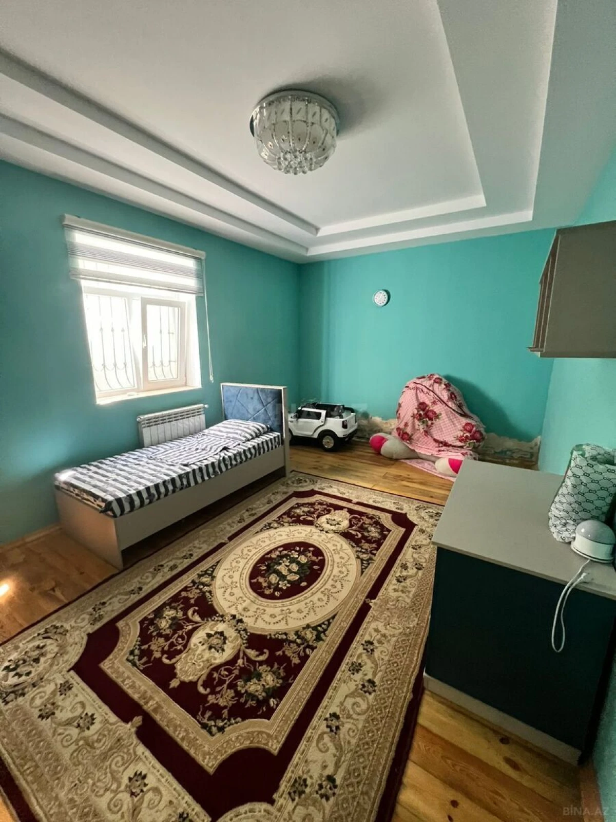 Satılır 7 otaqlı həyət evi 300 m²
