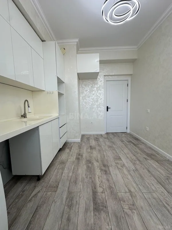 Satılır 2 otaqlı mənzil 75 m²