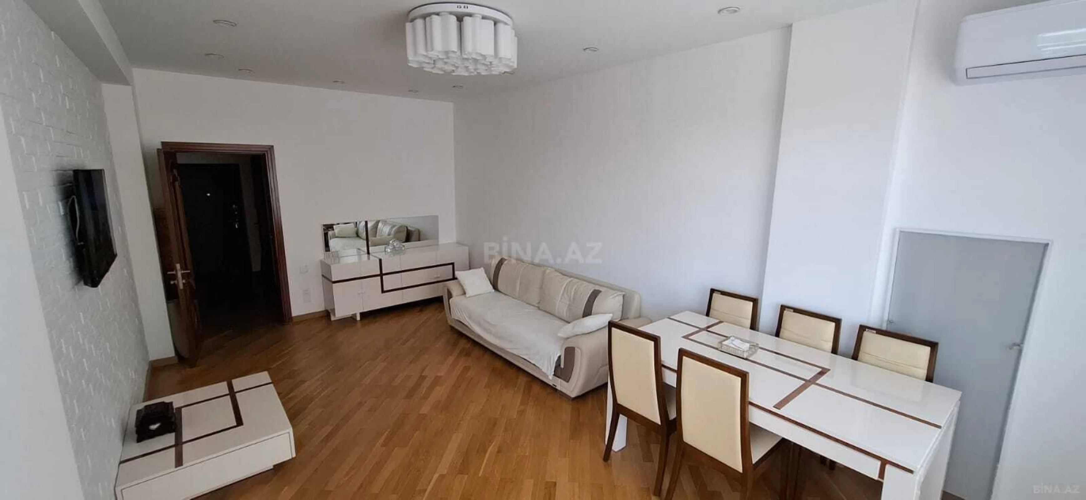 Satılır 3 otaqlı mənzil 112 m²