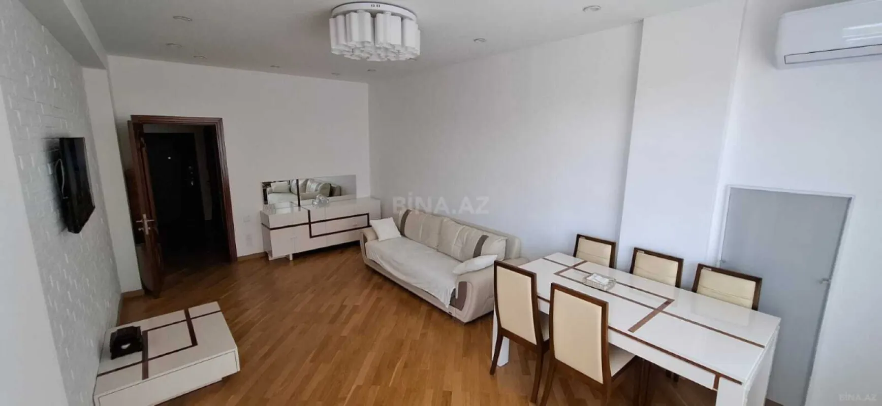 Satılır 3 otaqlı mənzil 112 m²
