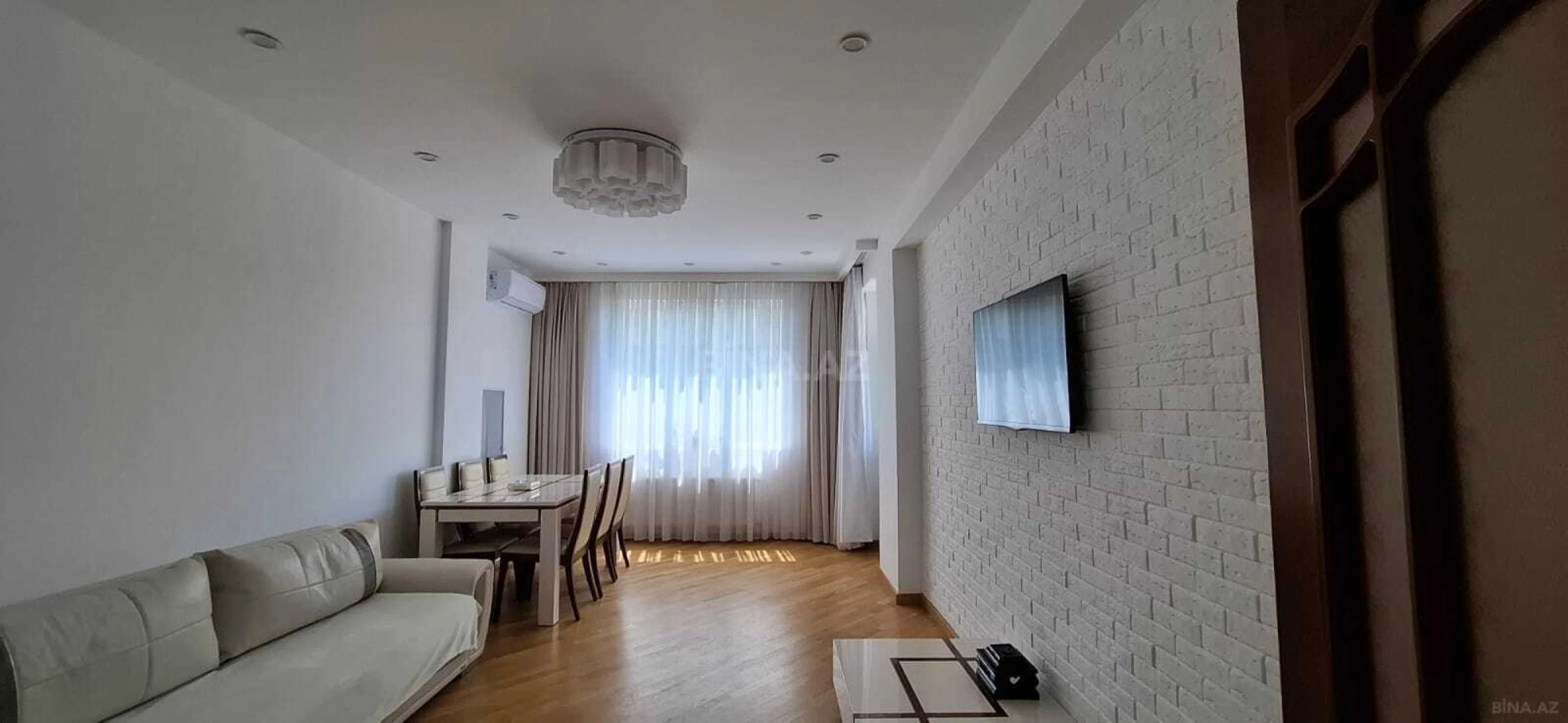 Satılır 3 otaqlı mənzil 112 m²