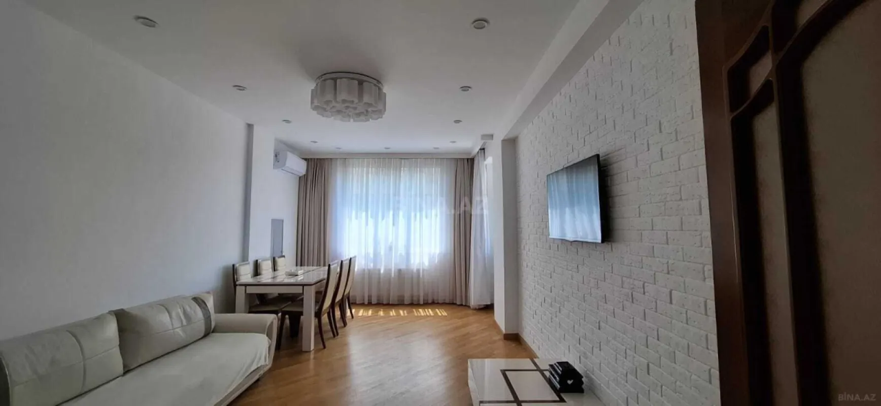 Satılır 3 otaqlı mənzil 112 m²