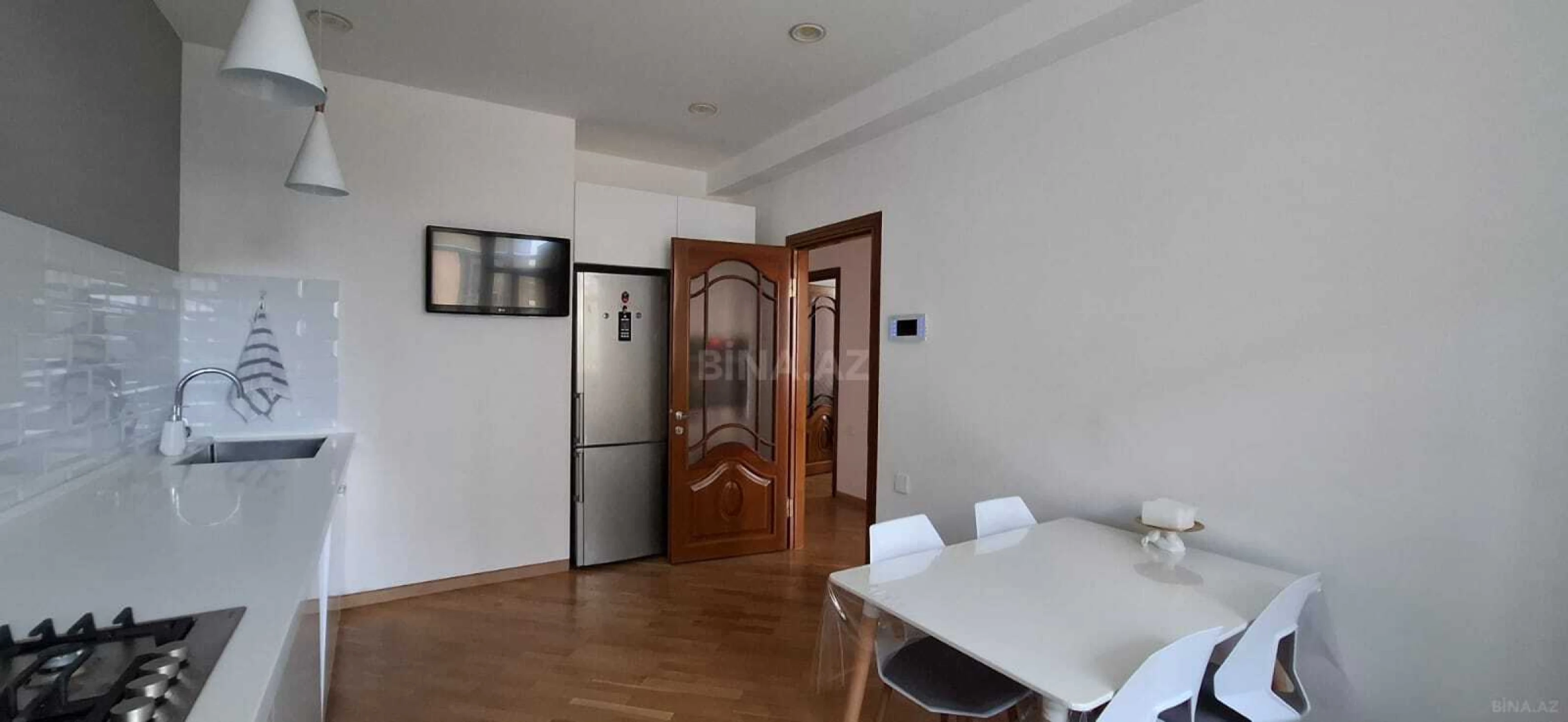 Satılır 3 otaqlı mənzil 112 m²