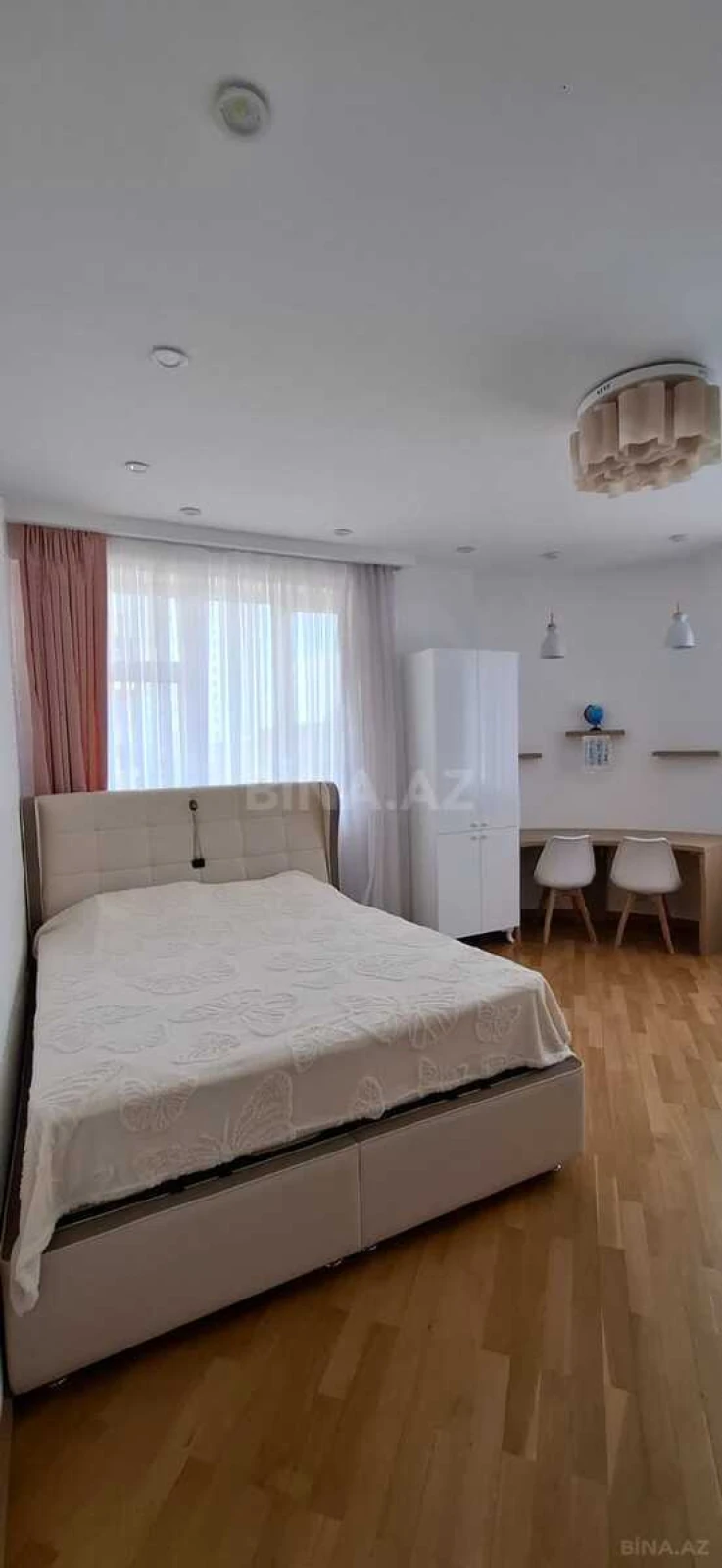 Satılır 3 otaqlı mənzil 112 m²