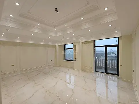Satılır 5 otaqlı mənzil 193 m² — Bakı 5 otaq 193.00 m²