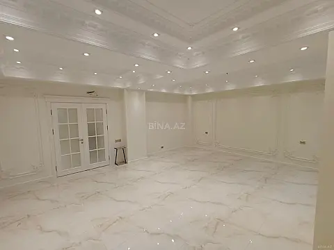 Satılır 5 otaqlı mənzil 193 m²