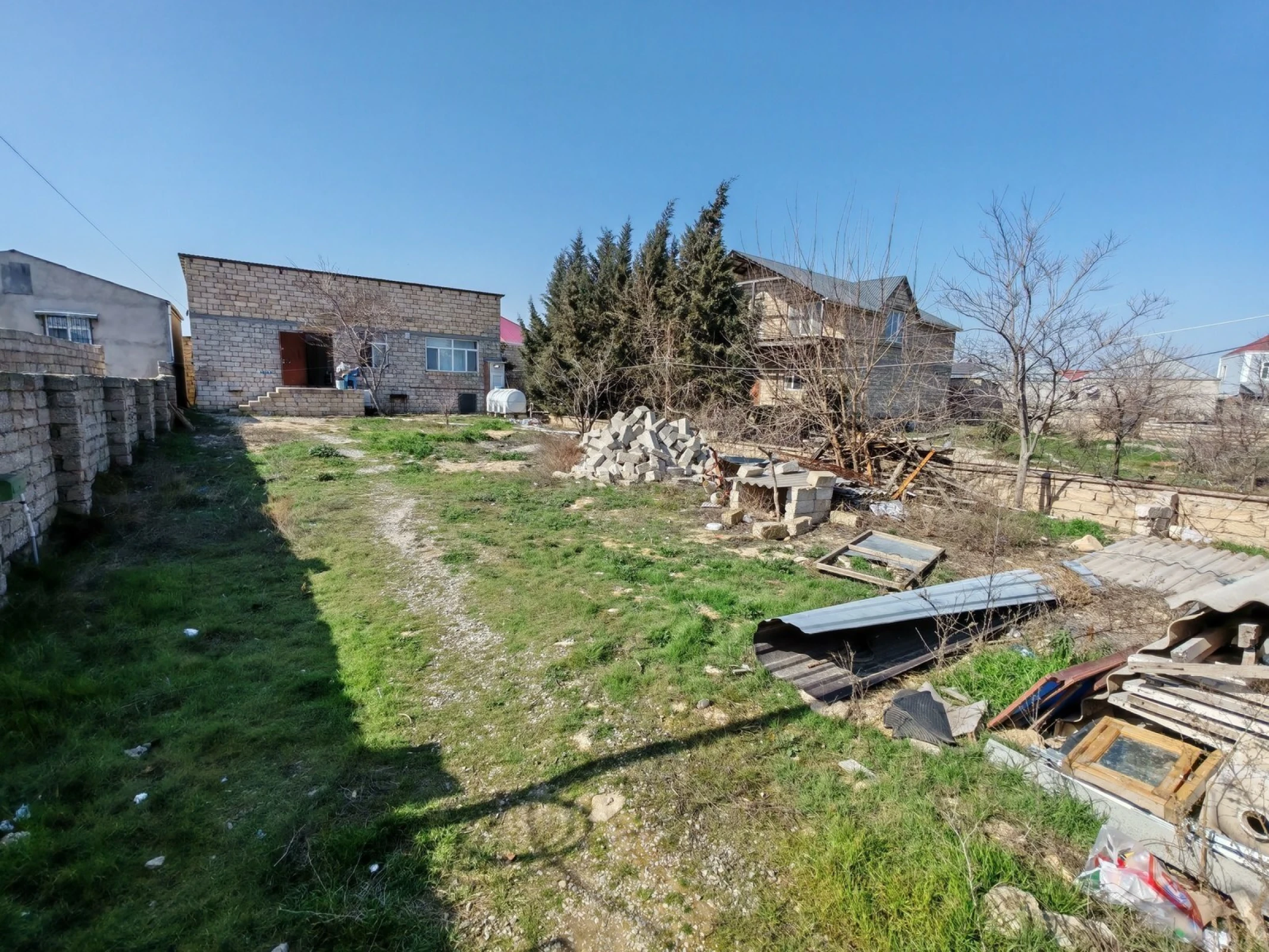 Satılır 3 otaqlı həyət evi 100 m²