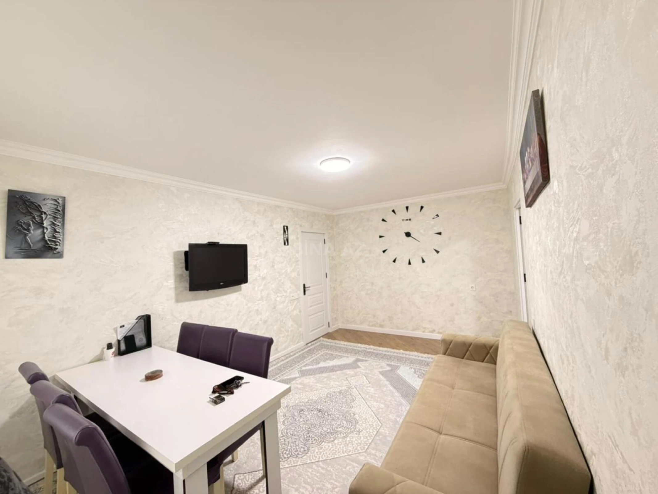 Kirayə verilir 2 otaqlı mənzil 50 m²