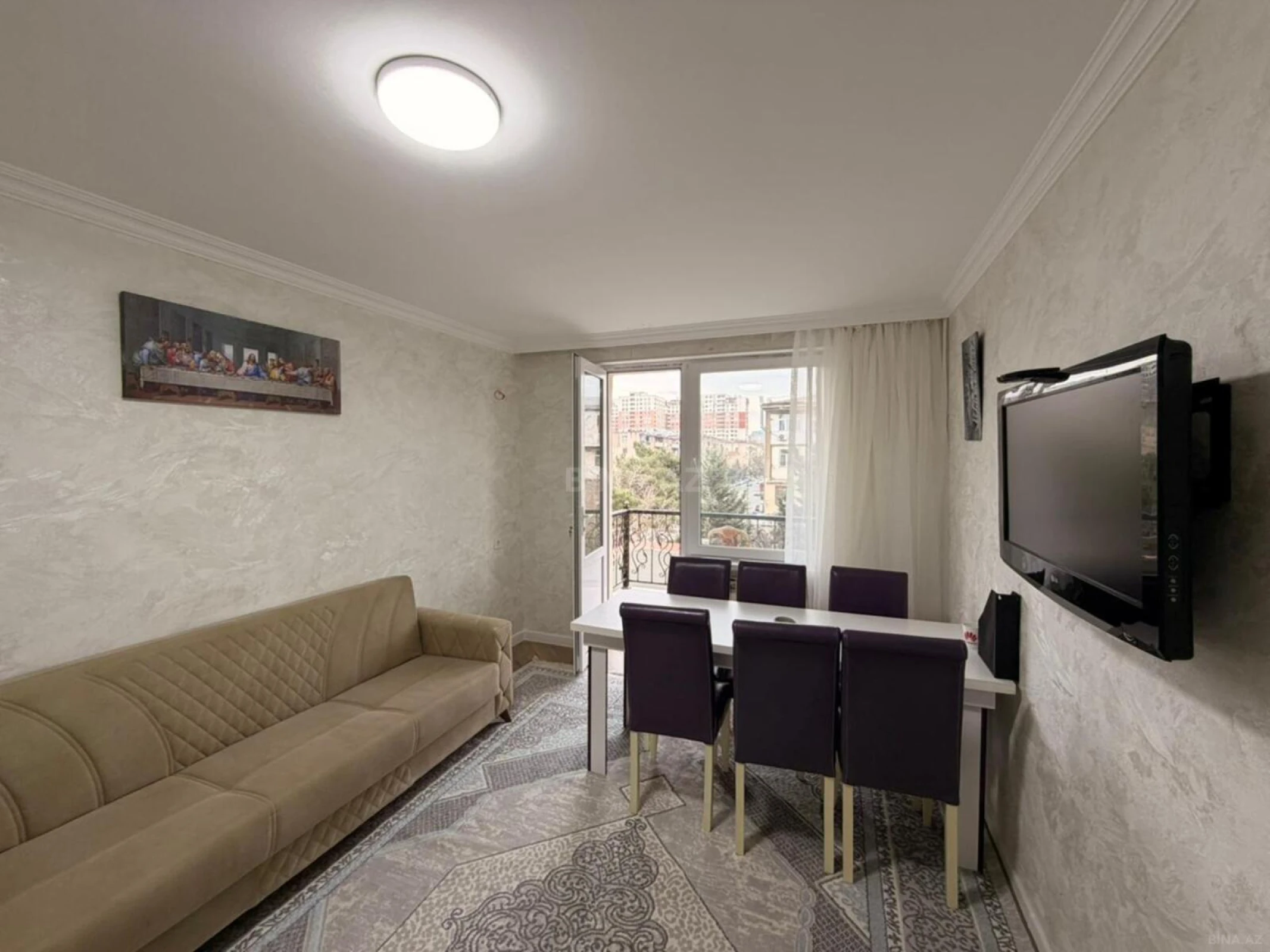 Kirayə verilir 2 otaqlı mənzil 50 m²