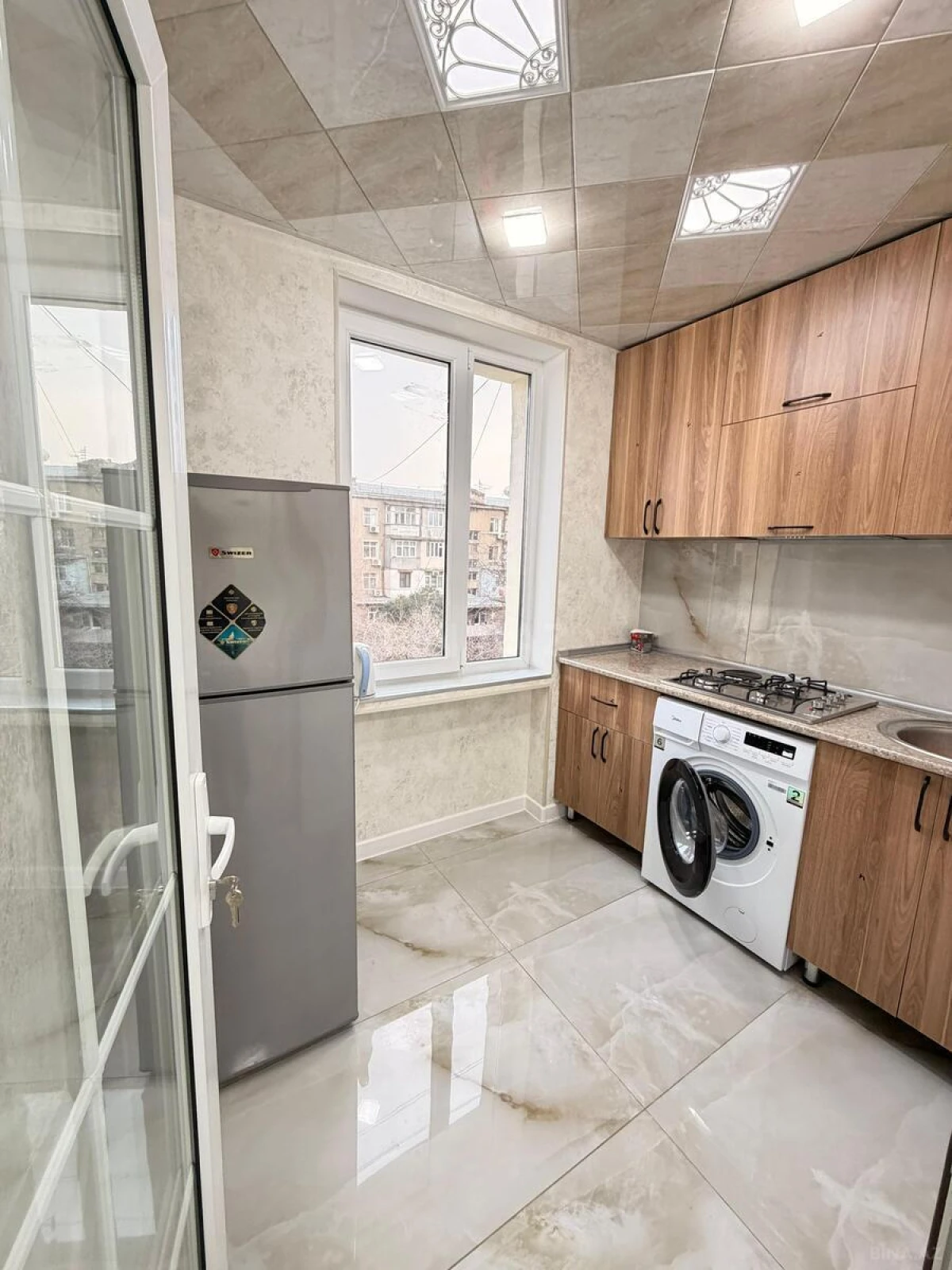 Kirayə verilir 2 otaqlı mənzil 50 m²
