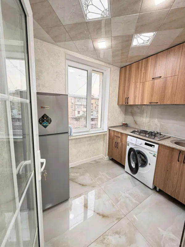 Kirayə verilir 2 otaqlı mənzil 50 m²