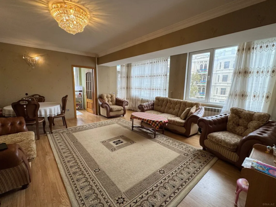 Satılır 3 otaqlı mənzil 85 m²