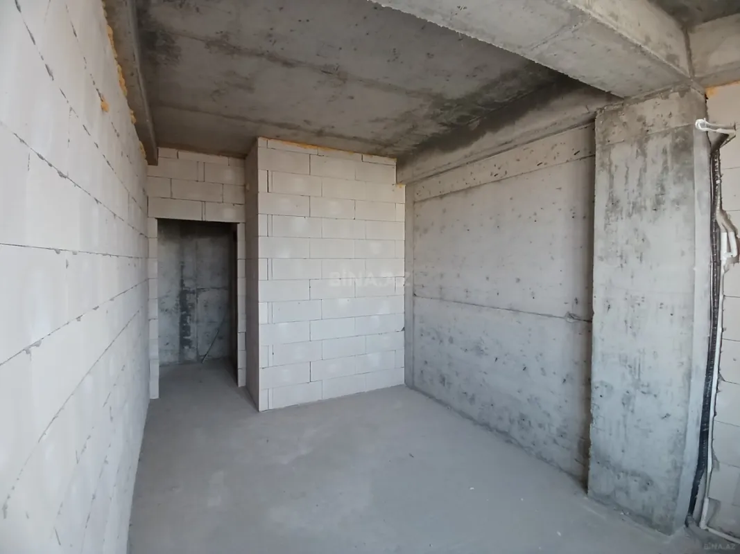 Satılır 2 otaqlı mənzil 78 m²