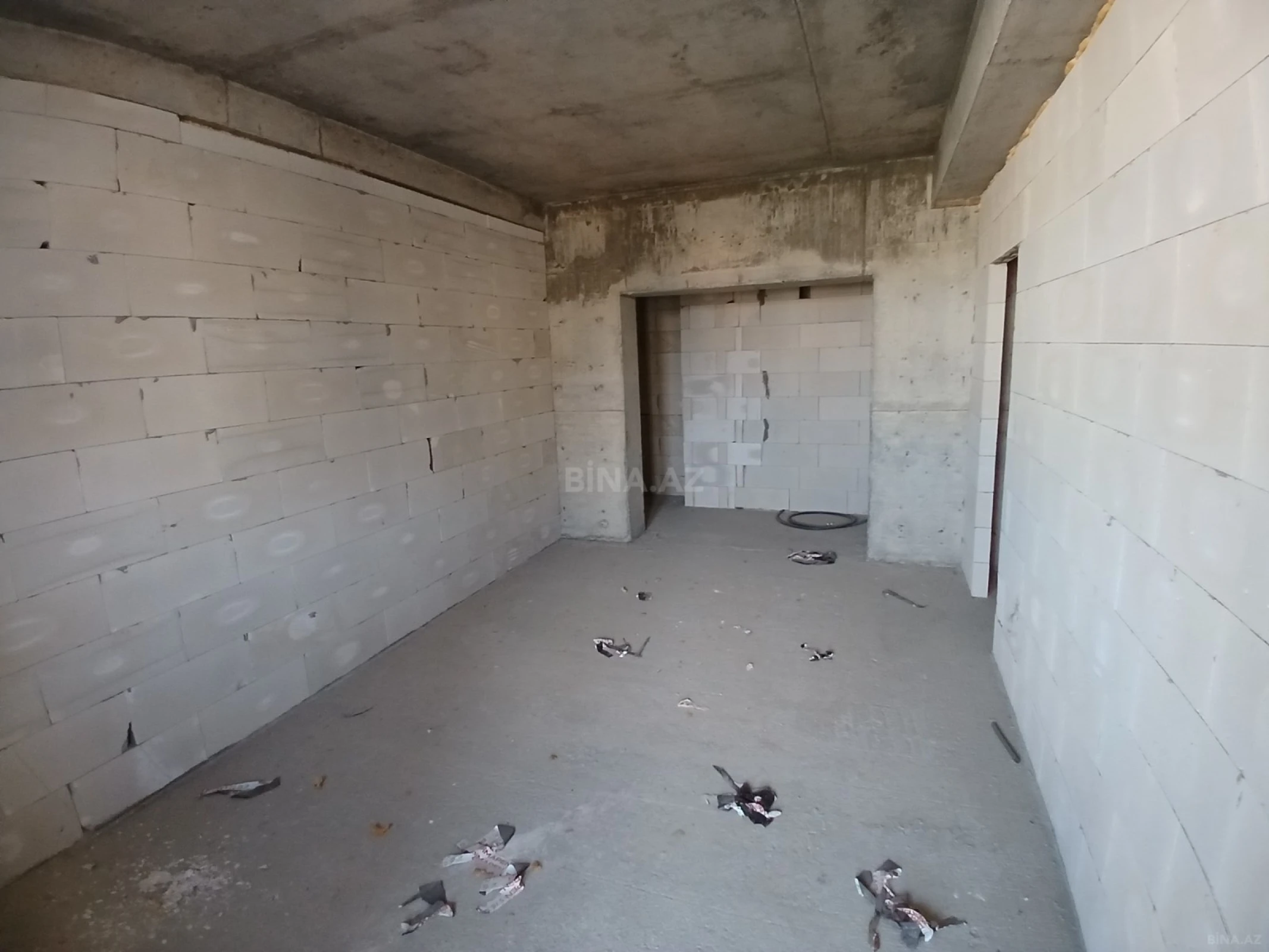 Satılır 2 otaqlı mənzil 78 m²