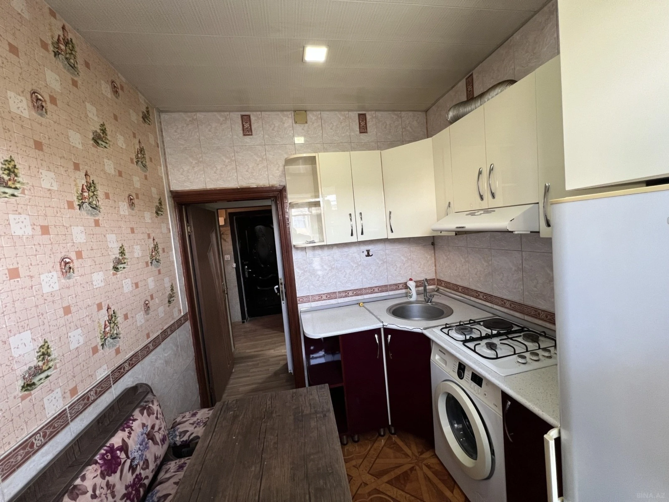 Satılır 2 otaqlı mənzil 48 m²