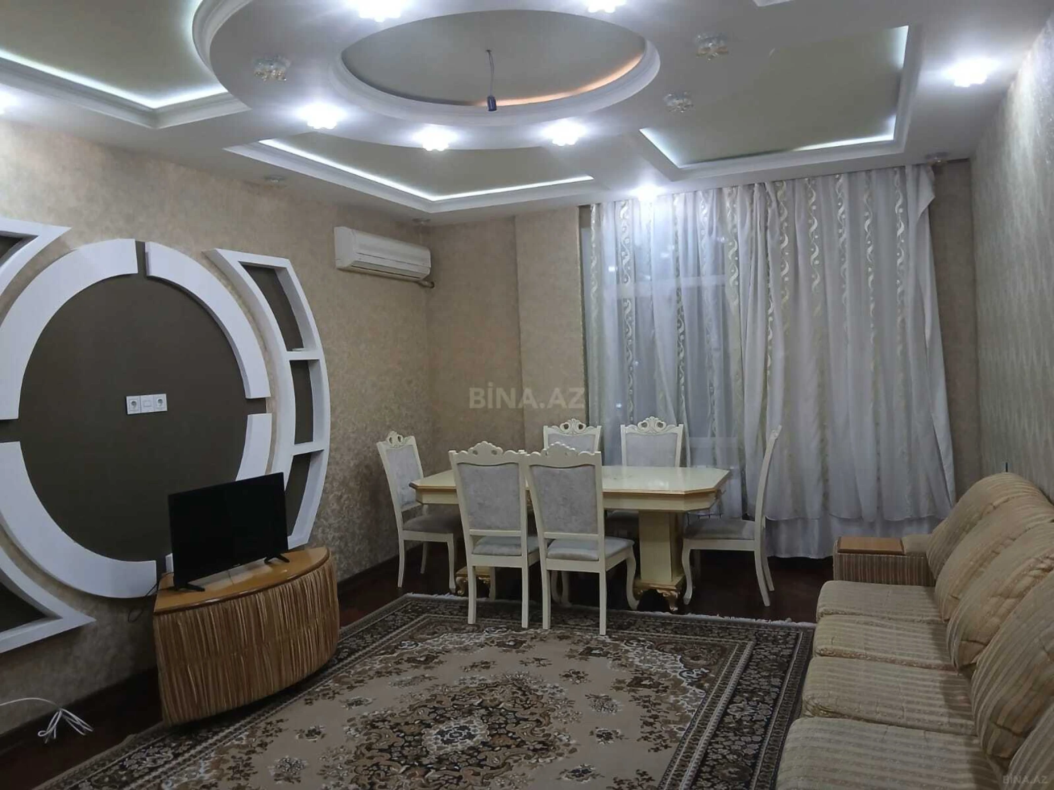 Kirayə verilir 3 otaqlı mənzil 115 m²
