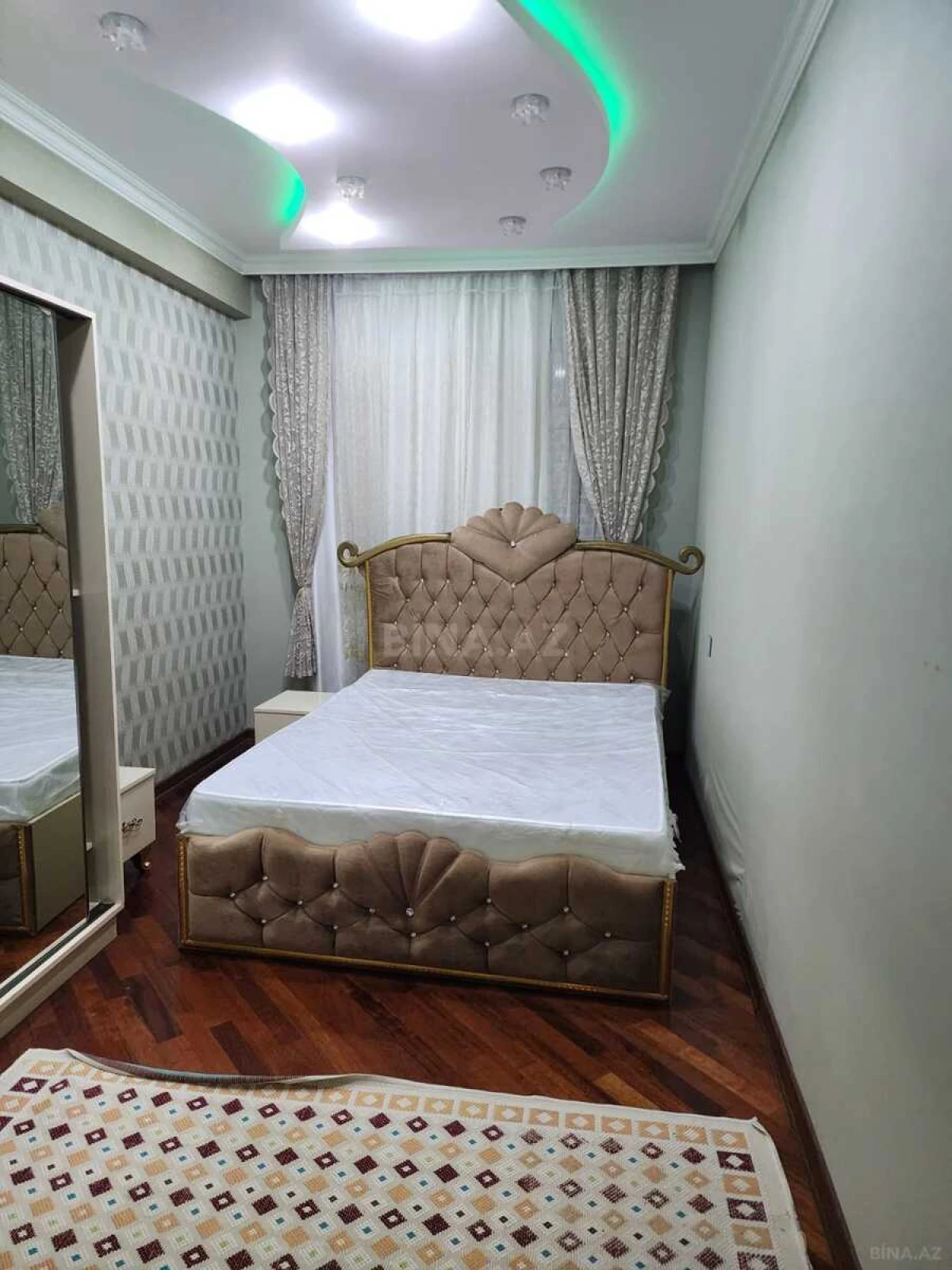 Kirayə verilir 3 otaqlı mənzil 115 m²