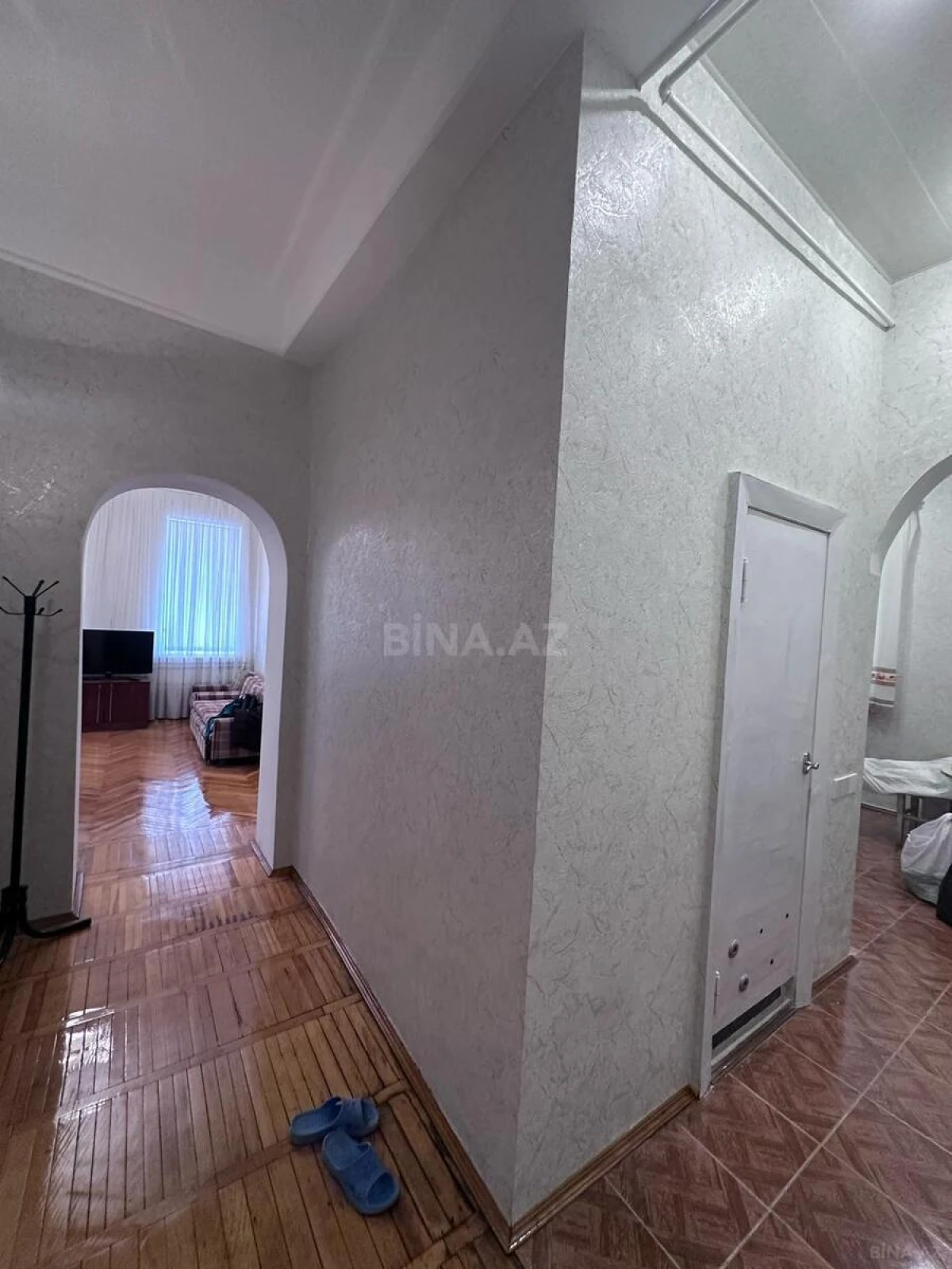 Kirayə verilir 2 otaqlı mənzil 75 m²