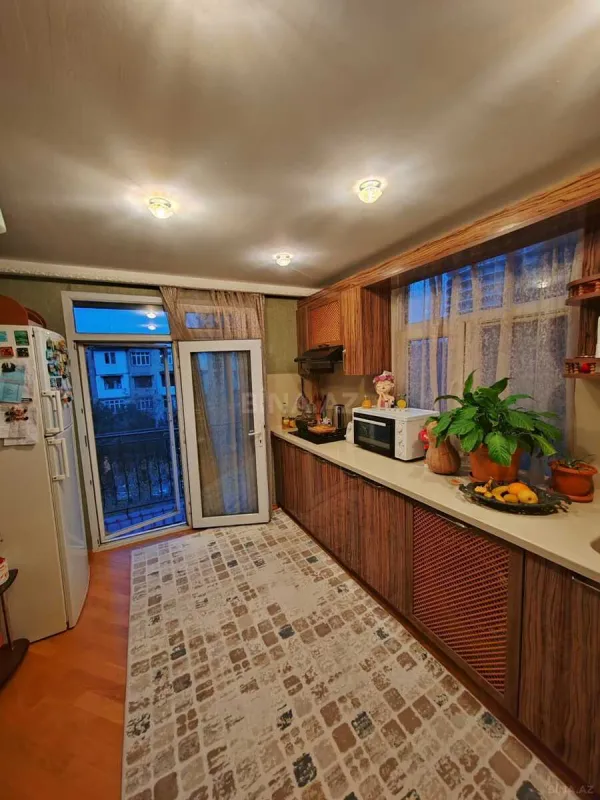 Satılır 2 otaqlı mənzil 70 m²