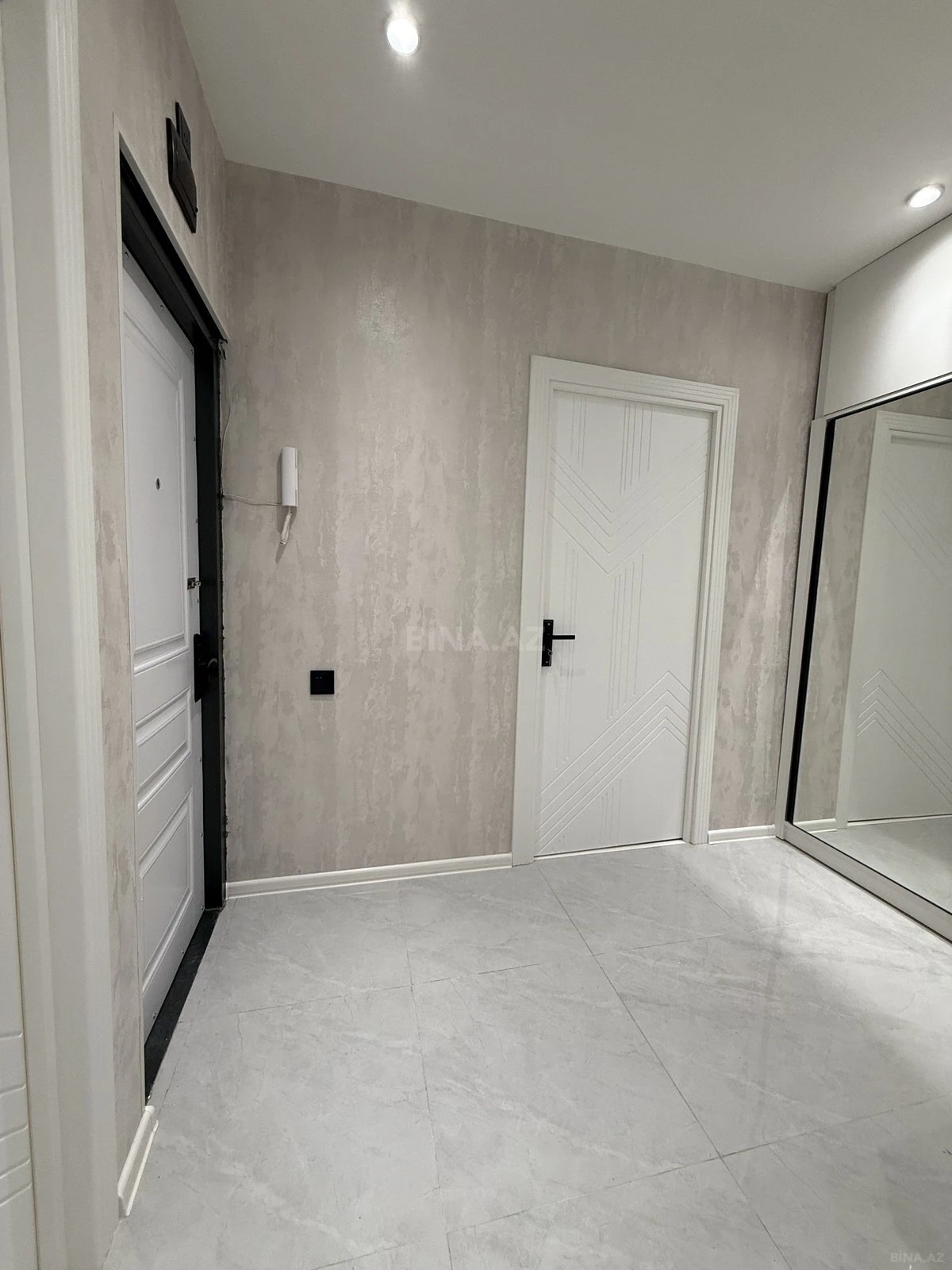 Satılır 3 otaqlı mənzil 65 m²