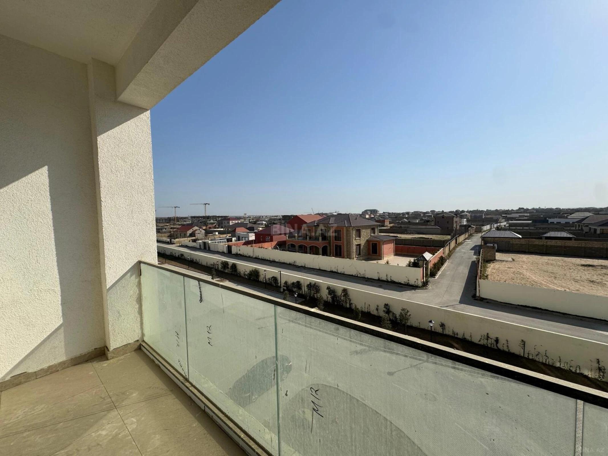 Satılır 1 otaqlı mənzil 57.4 m²