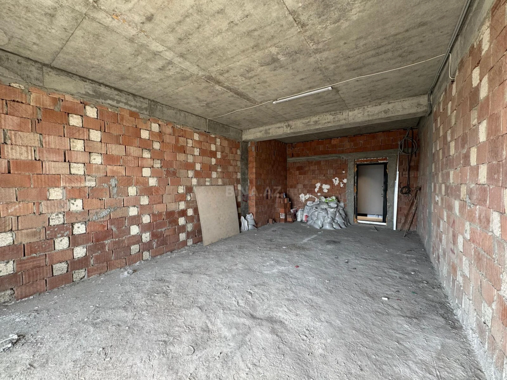 Satılır 1 otaqlı mənzil 57.4 m²