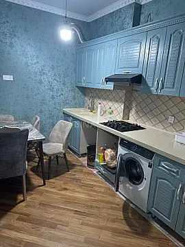 Kirayə verilir 3 otaqlı mənzil 100 m²