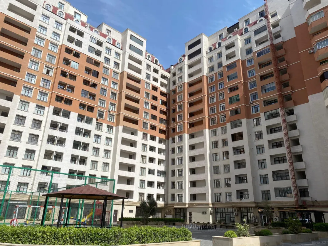 Satılır 2 otaqlı mənzil 70 m²