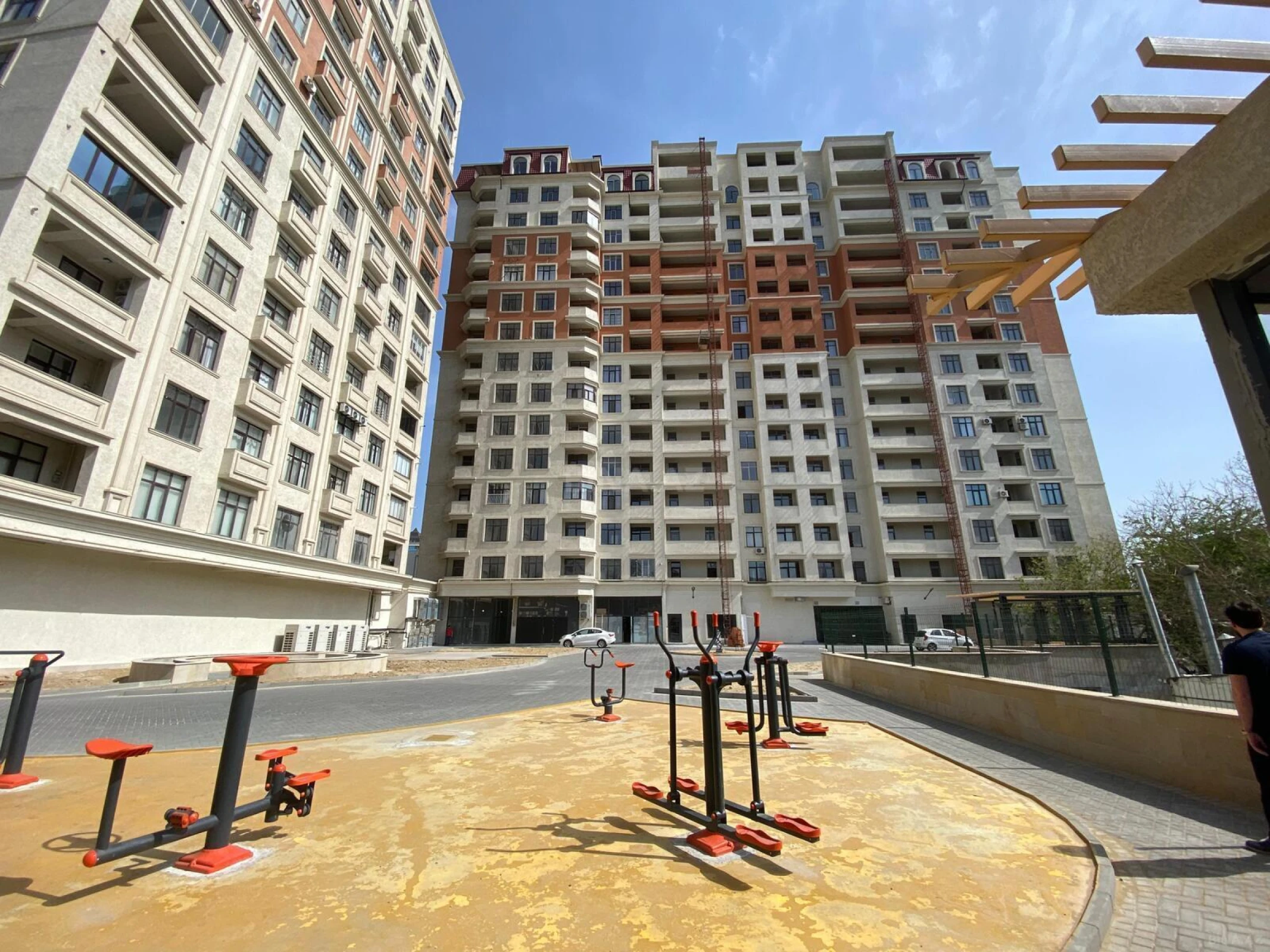 Satılır 2 otaqlı mənzil 70 m²