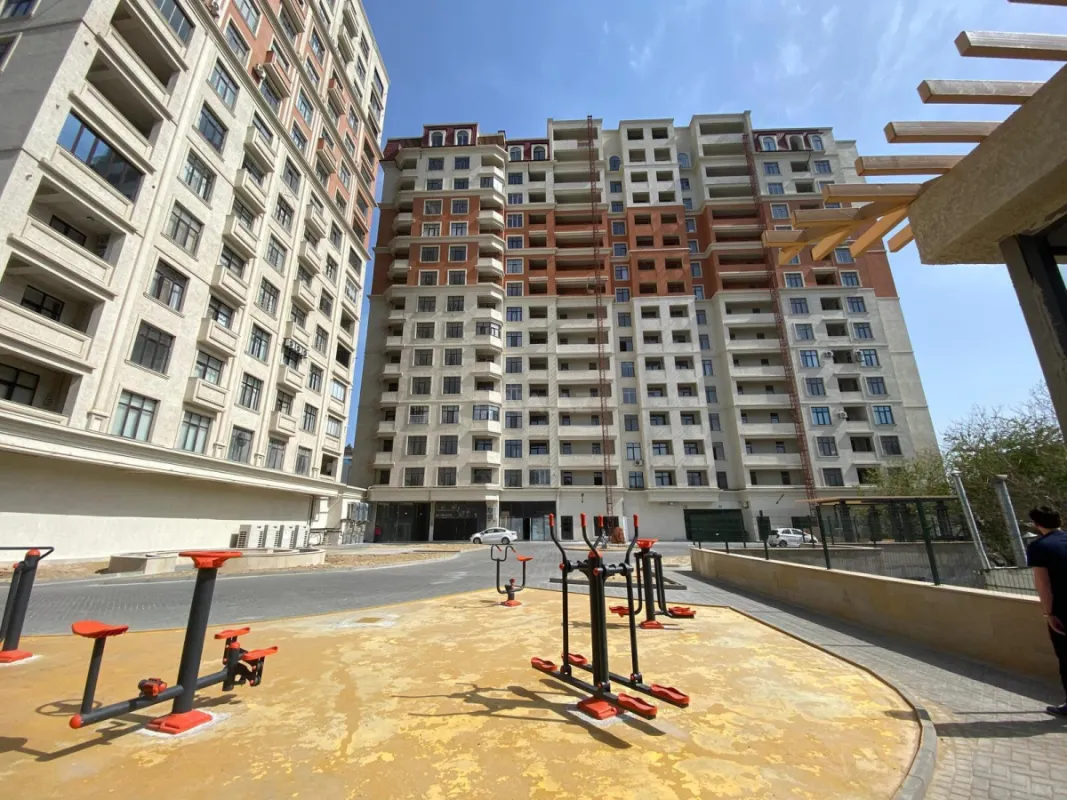 Satılır 2 otaqlı mənzil 70 m²