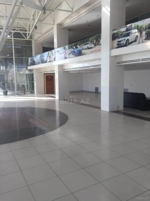Kirayə verilir obyekt 740 m²