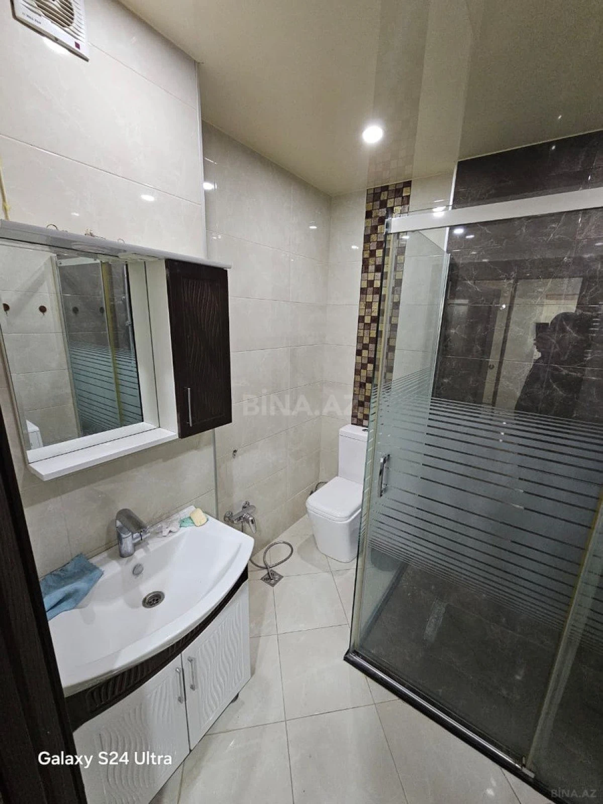 Kirayə verilir 3 otaqlı mənzil 95 m²