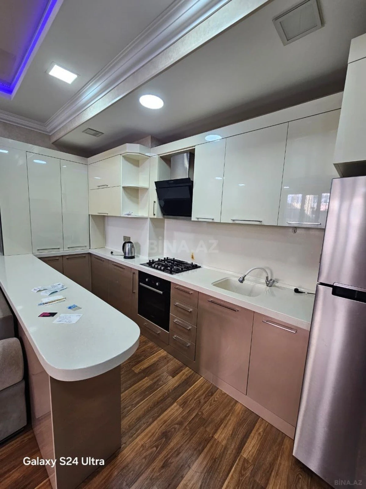 Kirayə verilir 3 otaqlı mənzil 95 m²