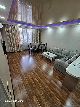 Kirayə verilir 3 otaqlı mənzil 95 m²