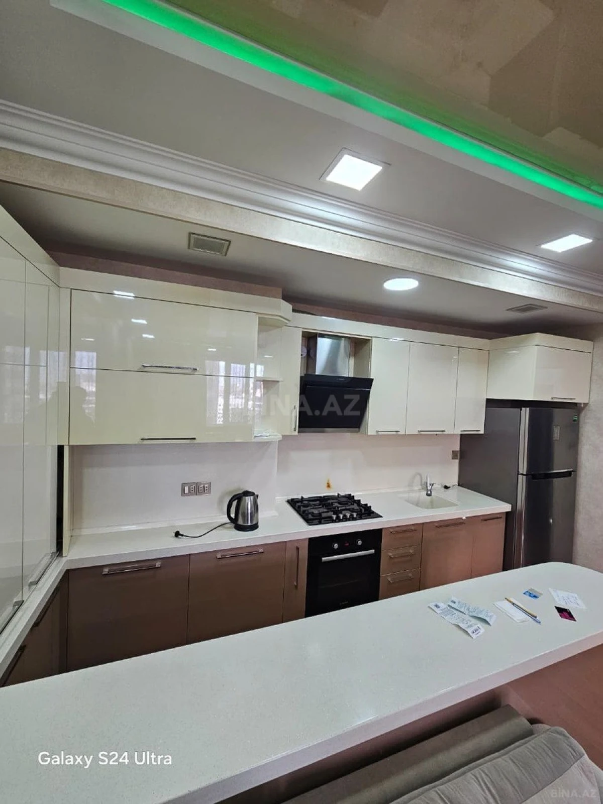 Kirayə verilir 3 otaqlı mənzil 95 m²