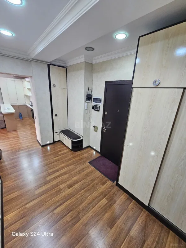 Kirayə verilir 3 otaqlı mənzil 95 m²