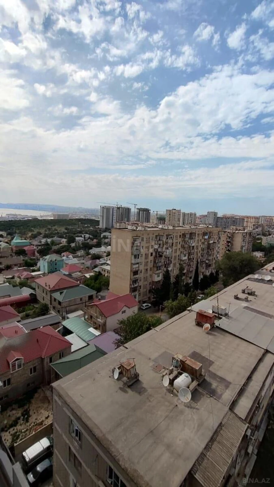 Kirayə verilir 3 otaqlı mənzil 105 m²