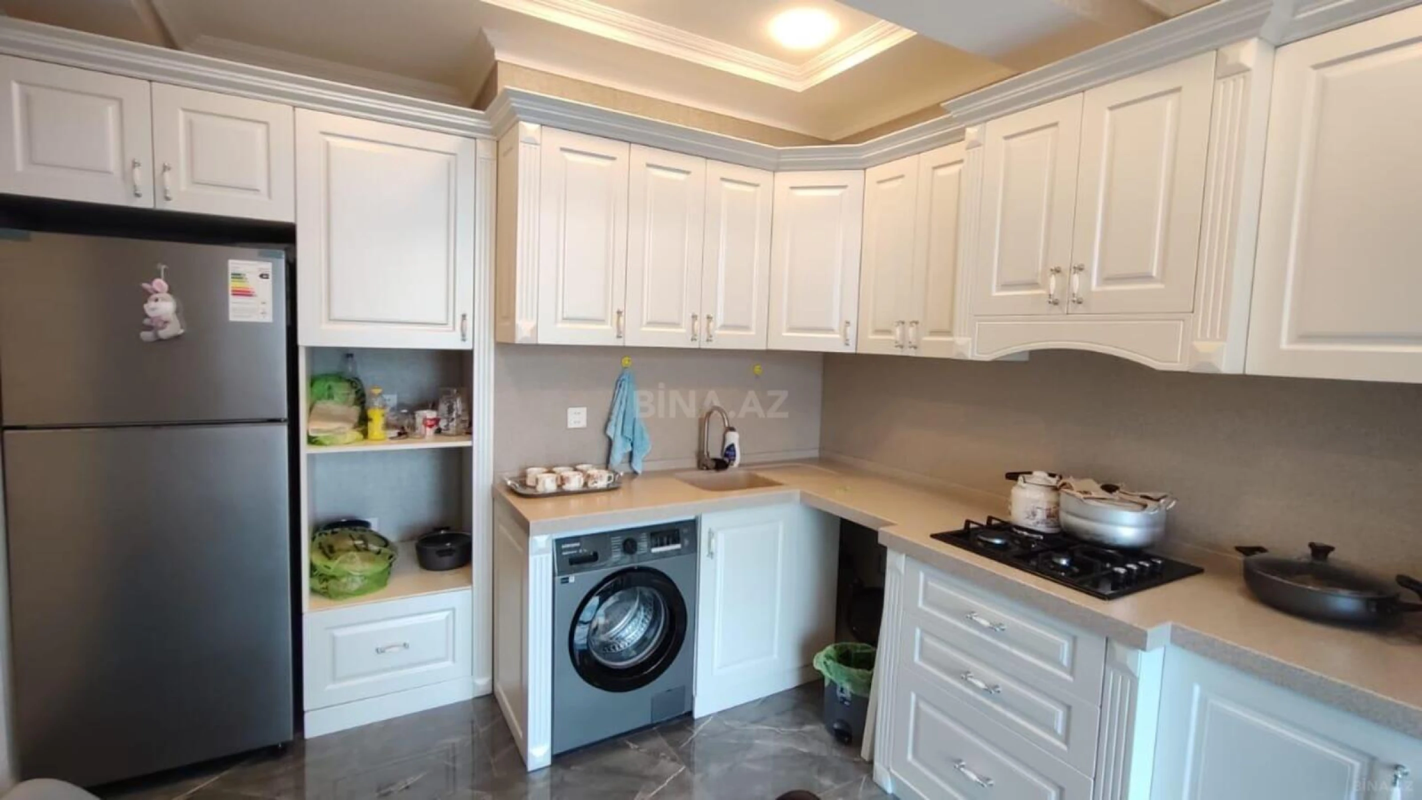 Kirayə verilir 3 otaqlı mənzil 105 m²