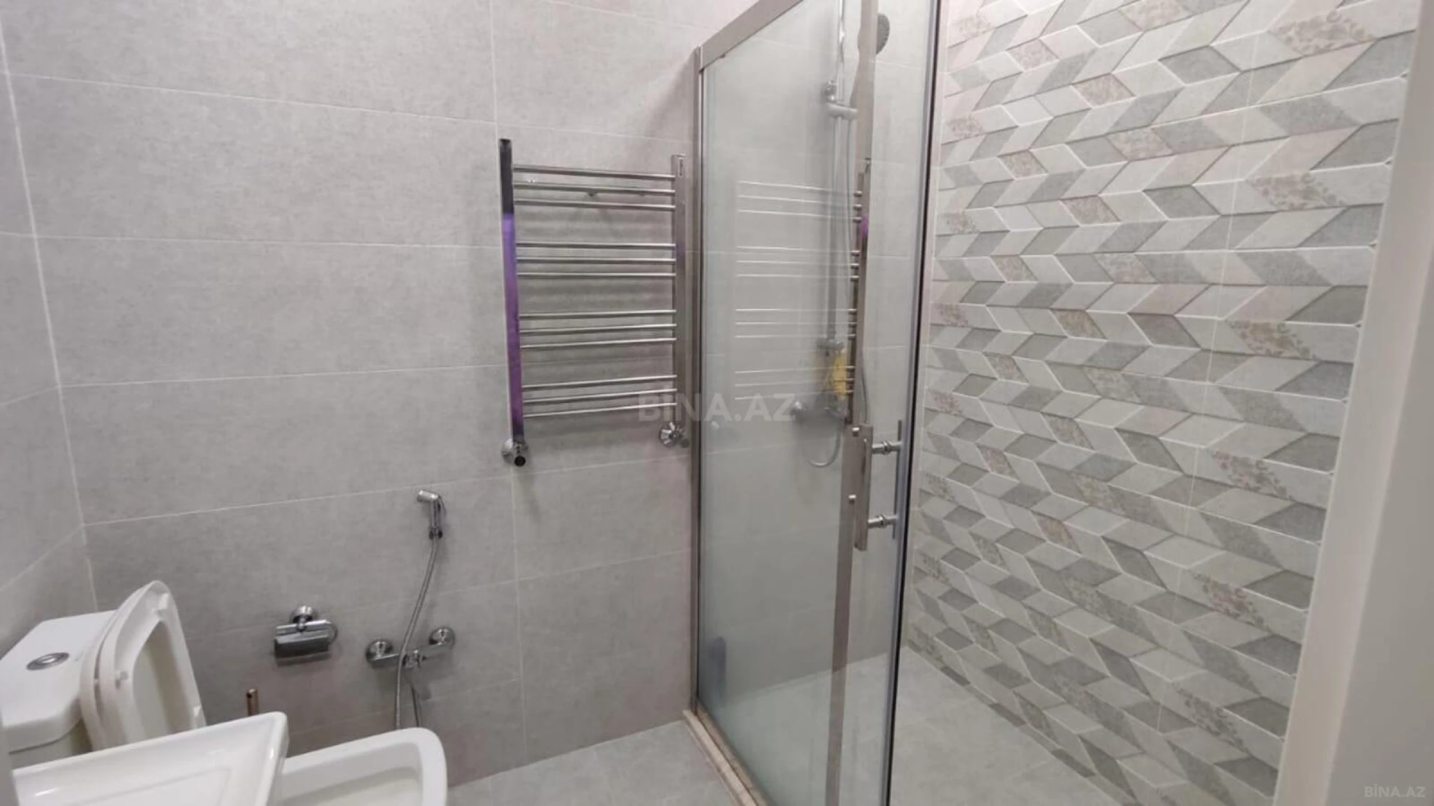 Kirayə verilir 3 otaqlı mənzil 105 m²