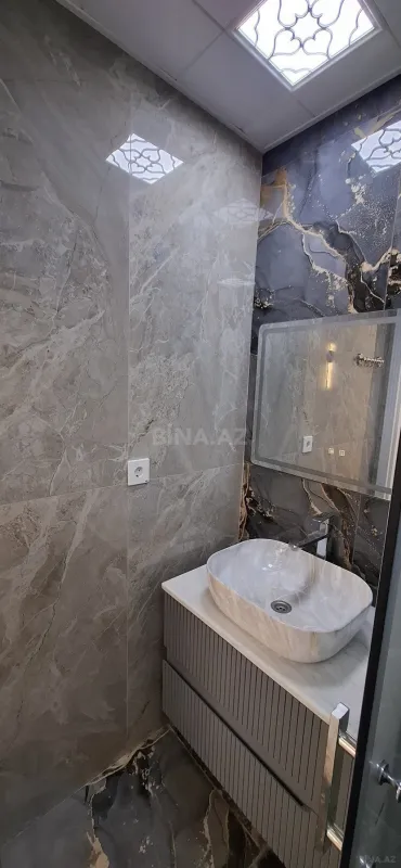 Satılır 3 otaqlı mənzil 102 m²
