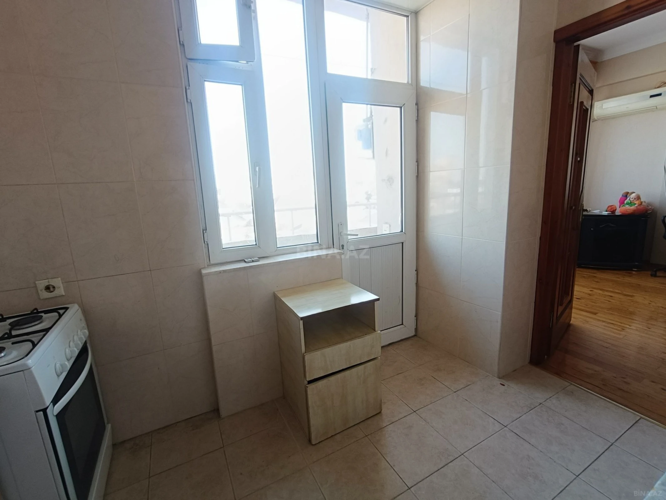 Kirayə verilir 2 otaqlı mənzil 60 m²