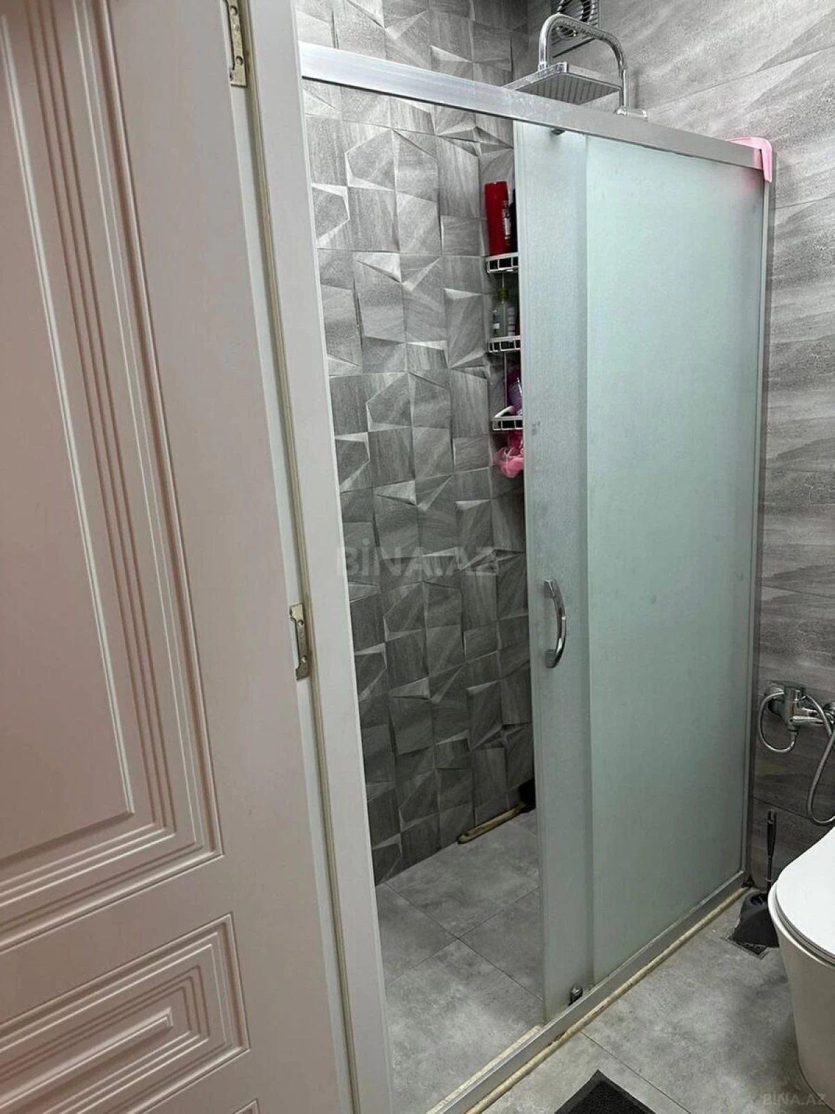 Kirayə verilir 2 otaqlı mənzil 58 m²